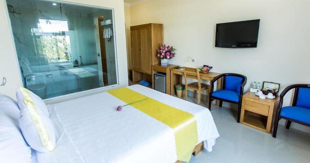 Hoang Yen Hotel 2 Quy Nhon Exterior photo